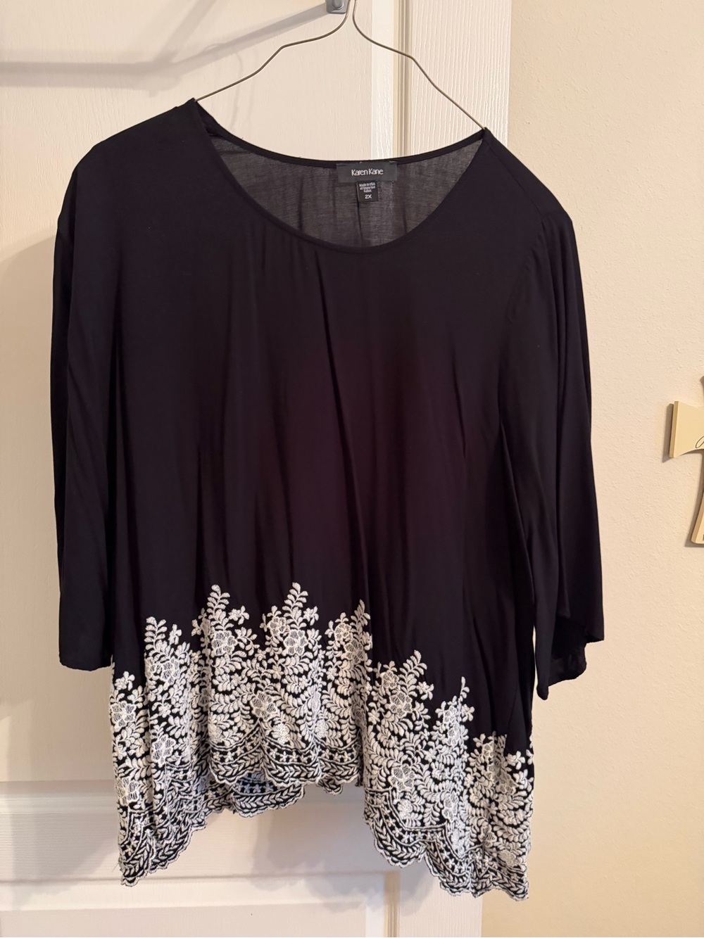 Karen Kane Black Floral Hem Scoop Neck Top